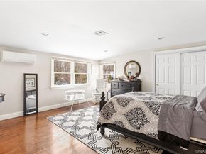 1 Glenby Lane, Brookville NY 11545