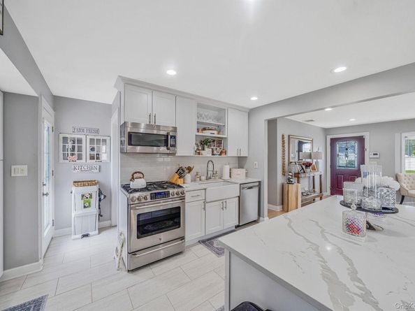73 Burlington Avenue, Deer Park NY 11729