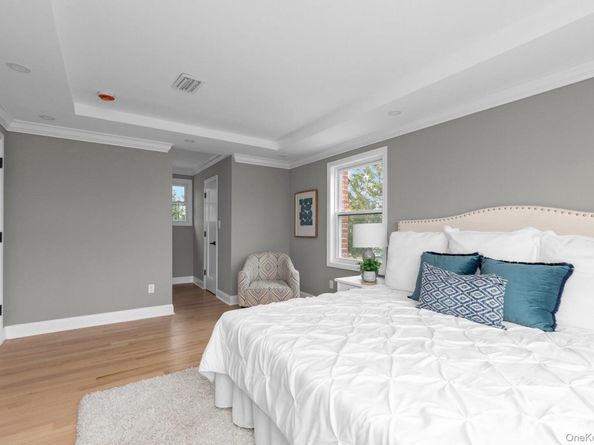 13 Garden Boulevard, Hicksville NY 11801