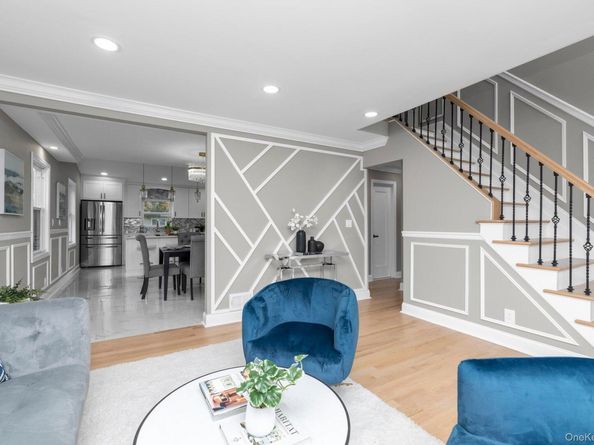 13 Garden Boulevard, Hicksville NY 11801