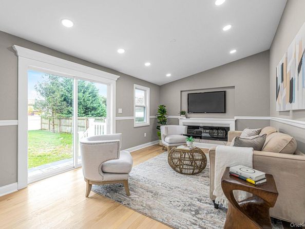 13 Garden Boulevard, Hicksville NY 11801