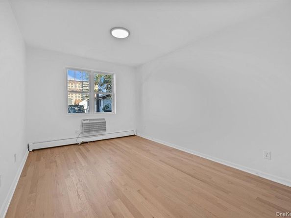 126 Beach 92nd Street 3C, Far Rockaway NY 11693