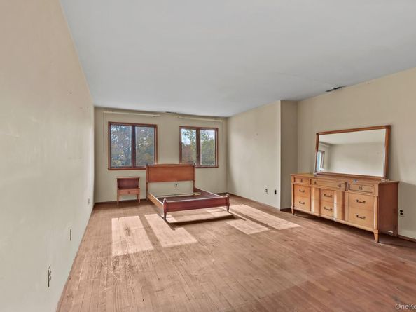 37 Century Trail, Harrison NY 10528