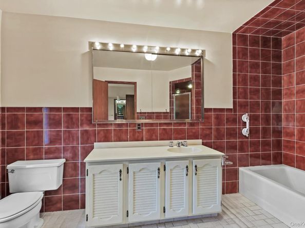 37 Century Trail, Harrison NY 10528