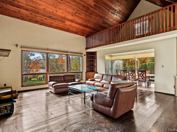 37 Century Trail, Harrison NY 10528