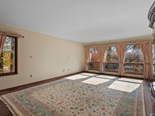 37 Century Trail, Harrison NY 10528