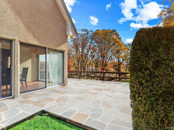 37 Century Trail, Harrison NY 10528