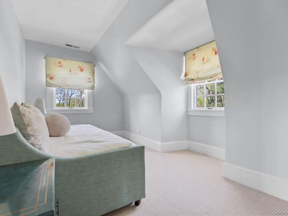 7 Plateau Circle W, Bronxville NY 10708