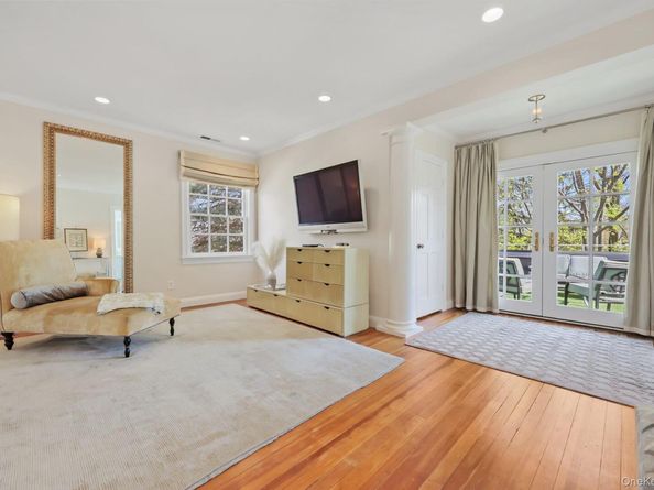 7 Plateau Circle W, Bronxville NY 10708