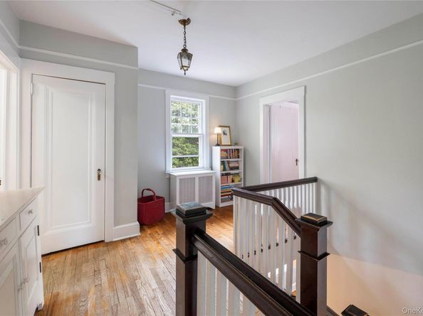 83 Sunnyside Drive, Yonkers NY 10705