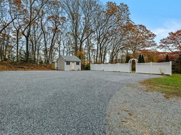 37 Pond Lane, Ridge NY 11961