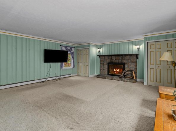 37 Pond Lane, Ridge NY 11961