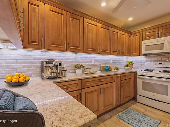 99-10 60th Avenue 6E, Corona NY 11368