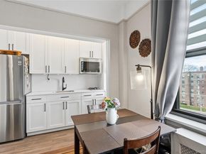 141 Woodmere 5C, Woodmere NY 11598