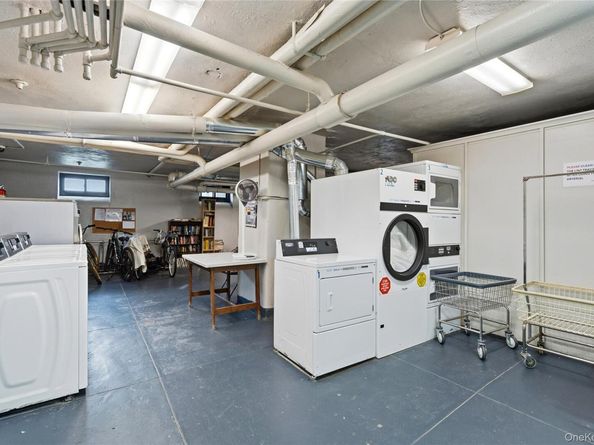 141 Woodmere 5C, Woodmere NY 11598