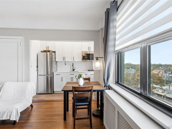 141 Woodmere 5C, Woodmere NY 11598