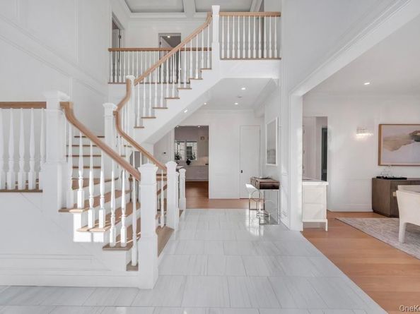 207 Mill Spring Road, Manhasset NY 11030