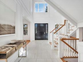 207 Mill Spring Road, Manhasset NY 11030