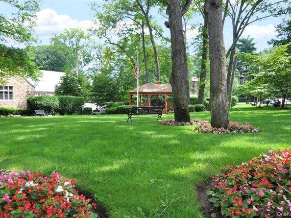 4810 Boston Post Road 2D, Pelham NY 10803