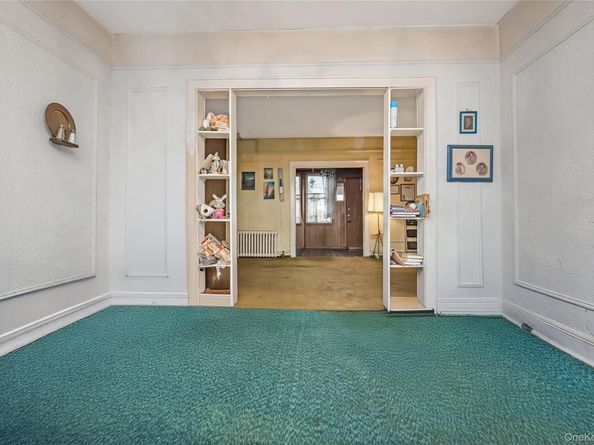 23-38 144th Street, Whitestone NY 11357