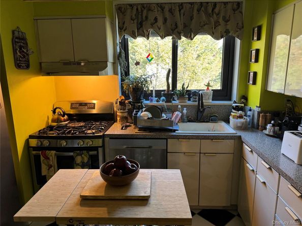 1101 Midland Avenue 402, Bronxville NY 10708