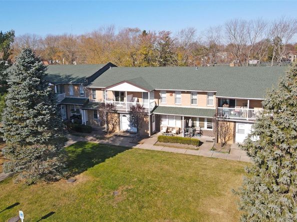 301 Artist Lake Drive, Middle Island NY 11953