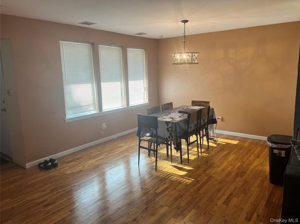 301 Artist Lake Drive, Middle Island NY 11953