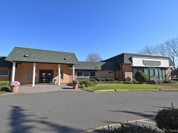 301 Artist Lake Drive, Middle Island NY 11953