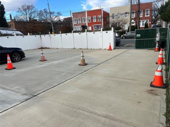 2866 Dewey Avenue, Bronx NY 10465