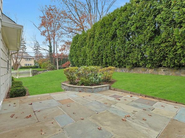 1 Elm Road, Scarsdale NY 10583