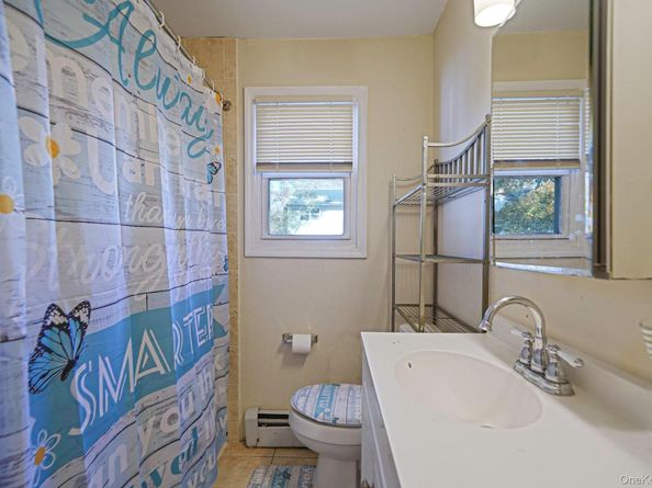 59 Nevada Road, West Babylon NY 11704