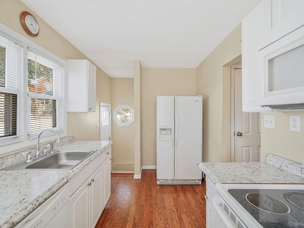 59 Nevada Road, West Babylon NY 11704