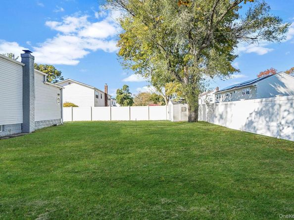 59 Nevada Road, West Babylon NY 11704