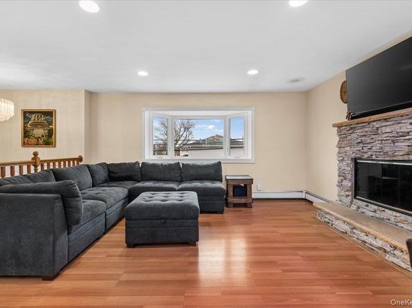 2747 Barbara Road, Bellmore NY 11710