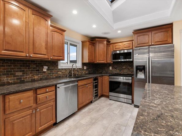 2747 Barbara Road, Bellmore NY 11710