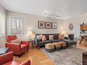 98 Squiretown Road, Hampton Bays NY 11946