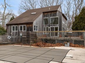 98 Squiretown Road, Hampton Bays NY 11946