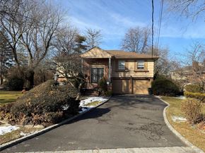 112 Crescent Drive, Searingtown NY 11507