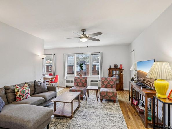 66 Manville Road 4, Pleasantville NY 10570