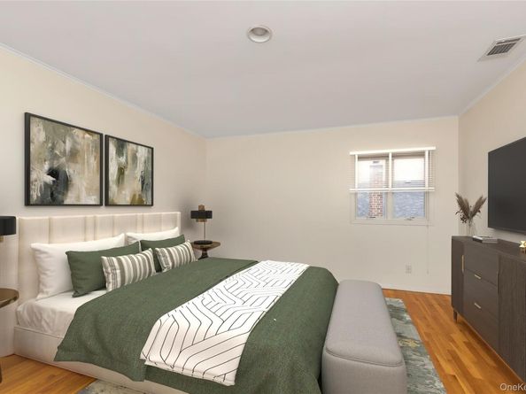 129 Gilmar Lane, Roslyn Heights NY 11577