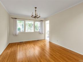 129 Gilmar Lane, Roslyn Heights NY 11577