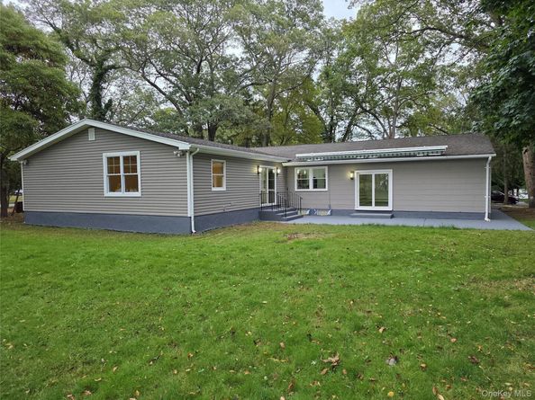 64 Brooksite Drive, Smithtown NY 11787