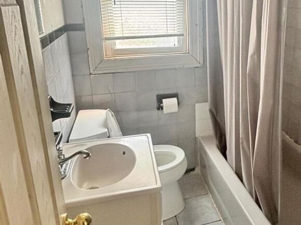 13515 243rd Street, Rosedale NY 11422