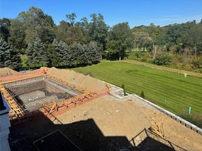 14 Stone Bridge Road A, Purchase NY 10577