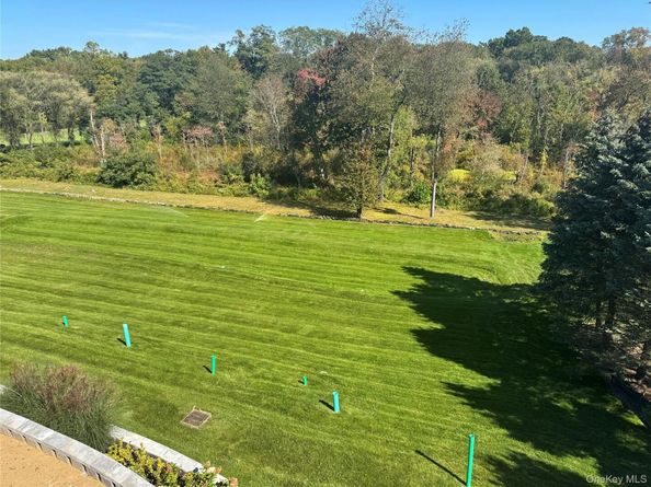 14 Stone Bridge Road A, Purchase NY 10577