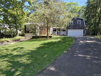 7 Woodhull Landing Road