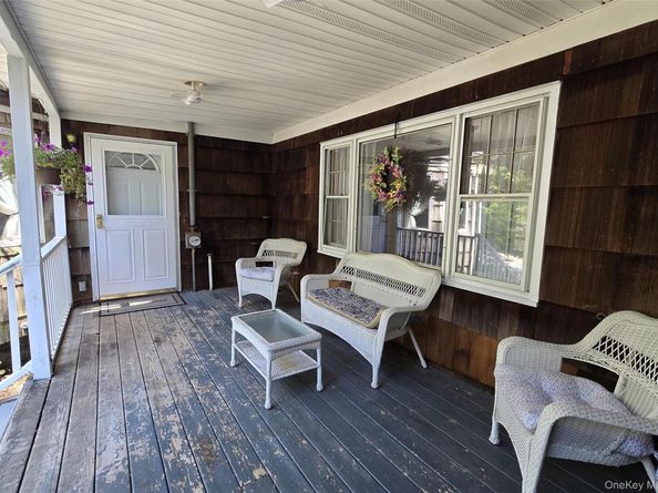7 Woodhull Landing Road, Sound Beach NY 11789
