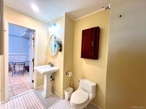 231 Dune Road 905, Westhampton Beach NY 11978