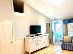 231 Dune Road 905, Westhampton Beach NY 11978