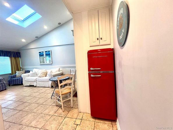 231 Dune Road 905, Westhampton Beach NY 11978
